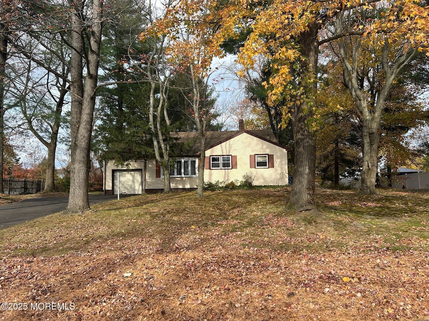 7 Acker Dr, Middletown, NJ 07748 - photo 1