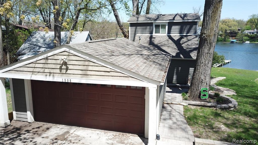 6906 Colony Dr, West Bloomfield, MI 48323 - photo 1