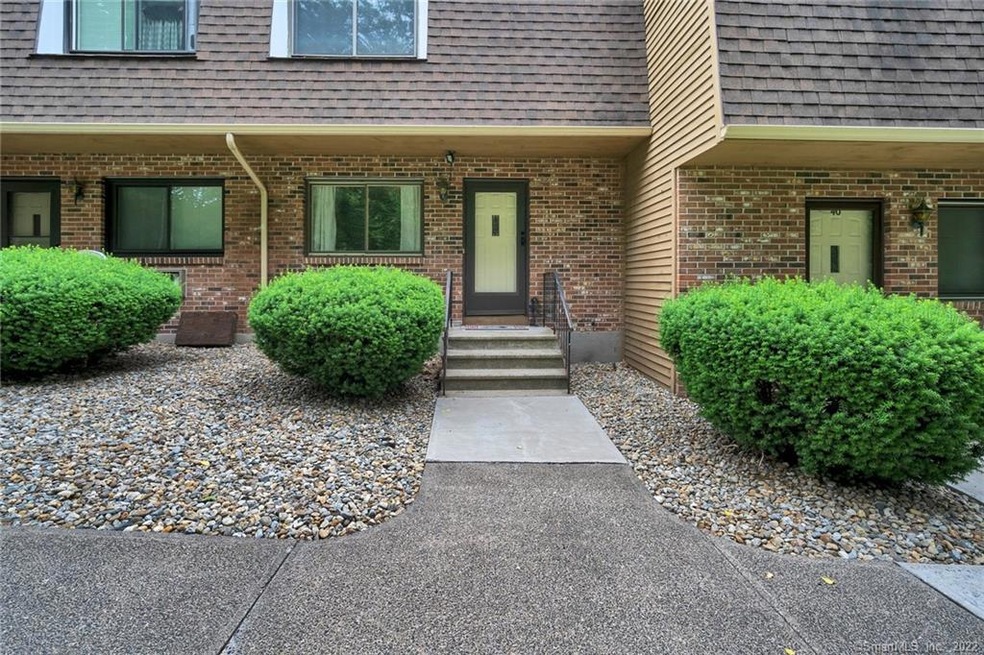 895 Matthews St unit 41, Bristol, CT 06010 - photo 1