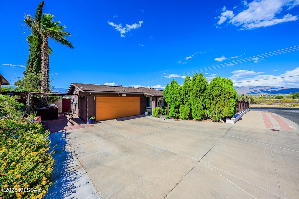 8681 E Desert Palm St, Tucson, AZ 85730 - photo 1