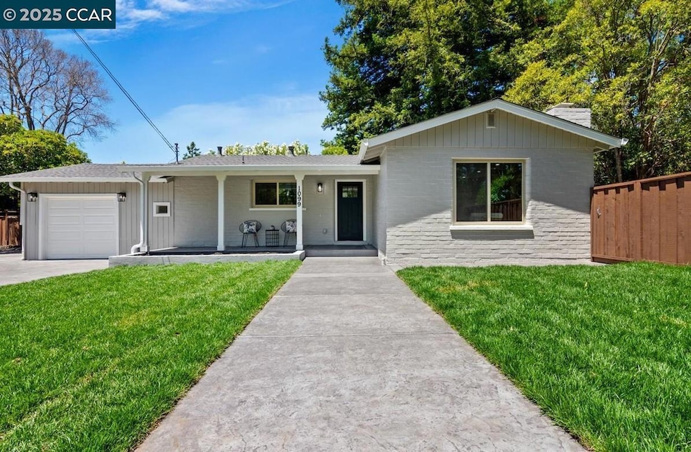 For Sale $948,000