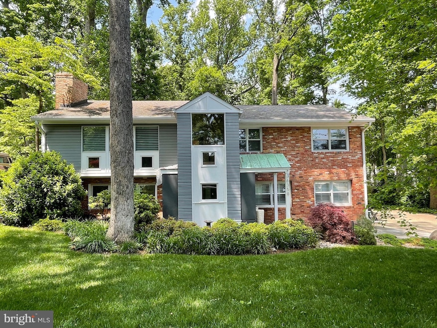 6358 Lyric Ln, Falls Church, VA 22044 - photo 1