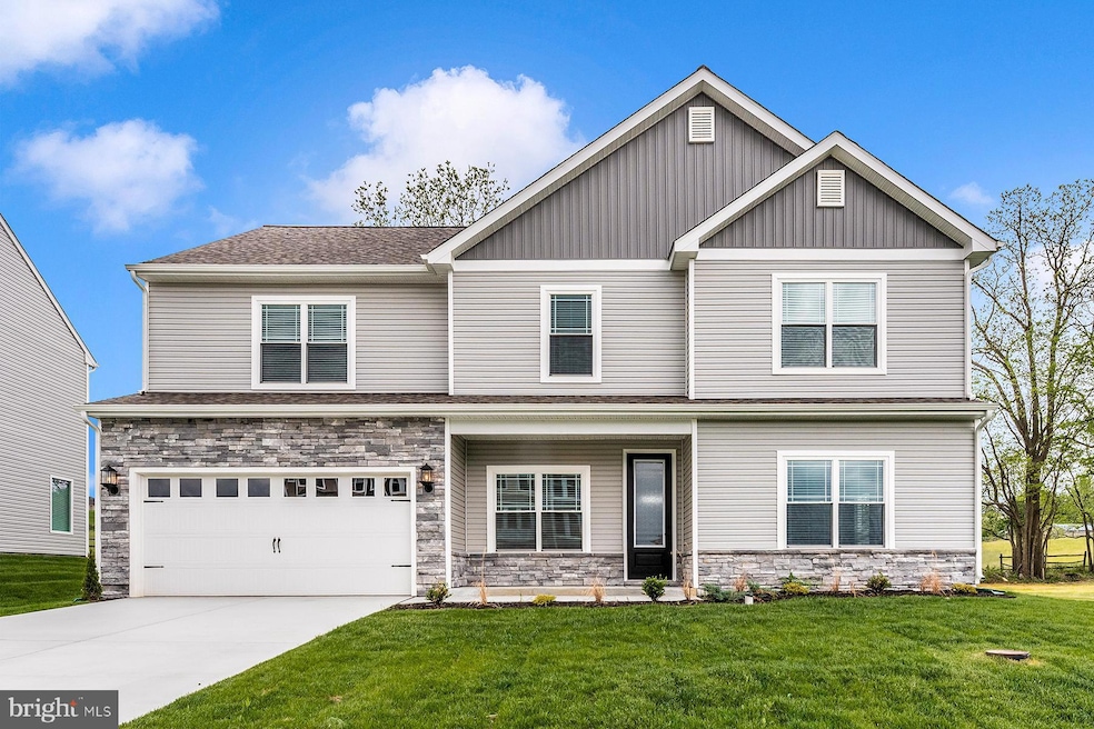 426 Abigail Ave, Waynesboro, PA 17268 - photo 1