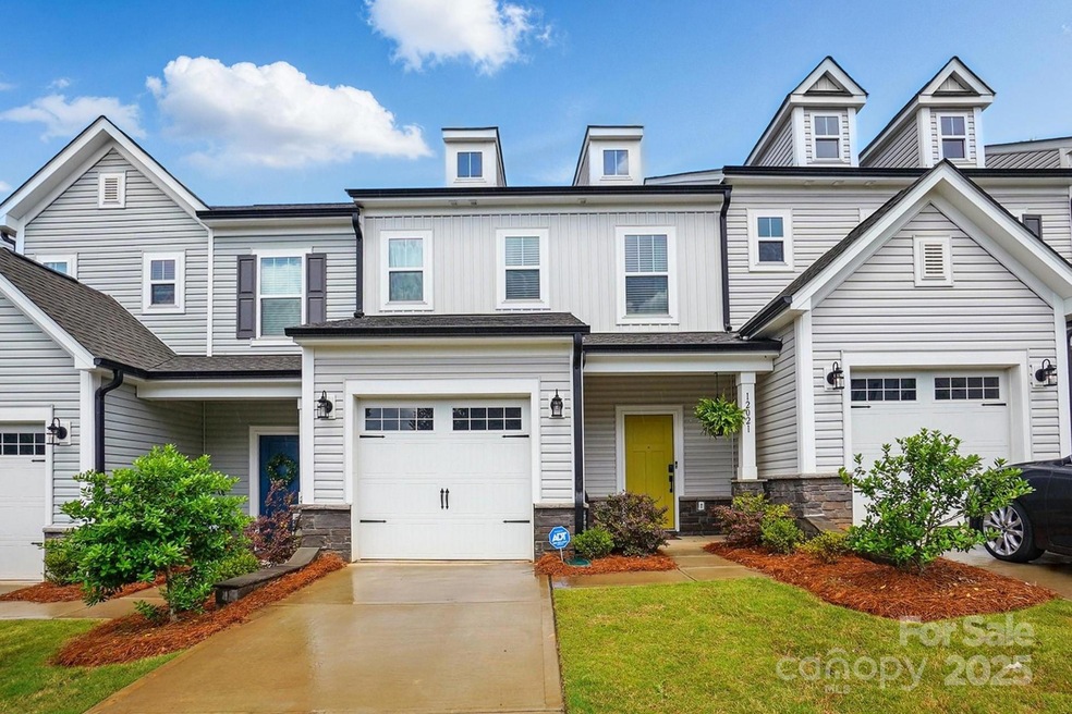 Sold $335,000 • Co-Listing Agent