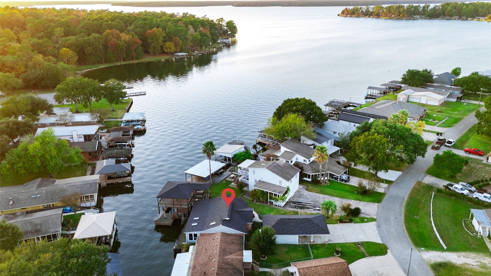 14263 Shadow Bay Dr, Willis, TX 77318 - photo 1