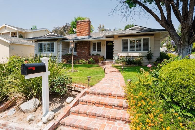 4902 Reforma Rd, Woodland Hills, CA 91364 - photo 1