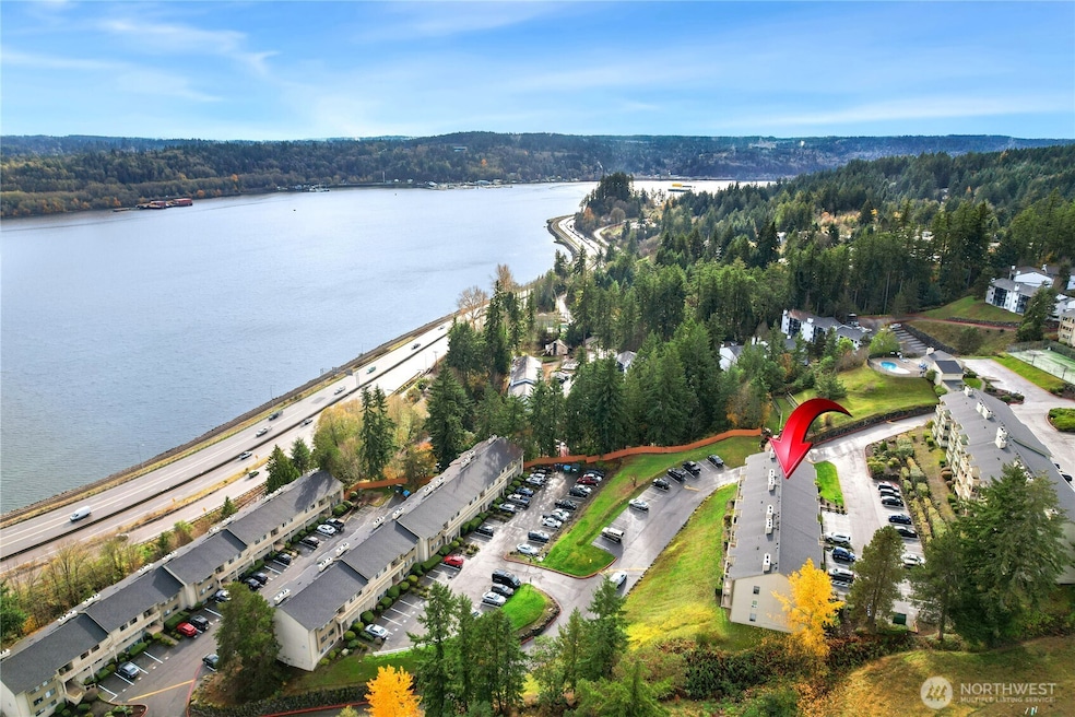 1725 W Sunn Fjord Ln unit J205, Bremerton, WA 98312 - photo 1