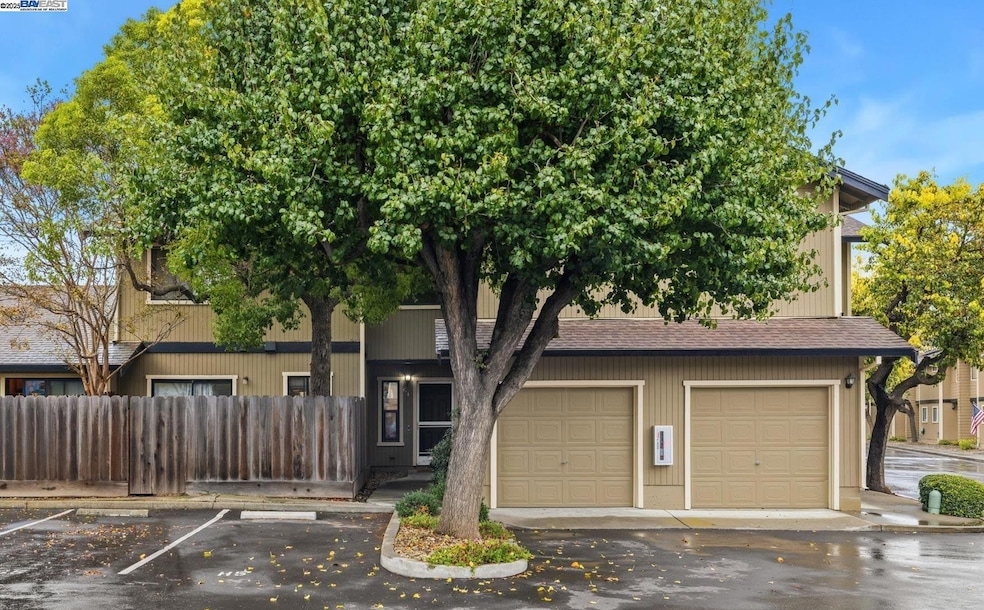 801 Nash Rd unit G4, Hollister, CA 95023 - photo 1