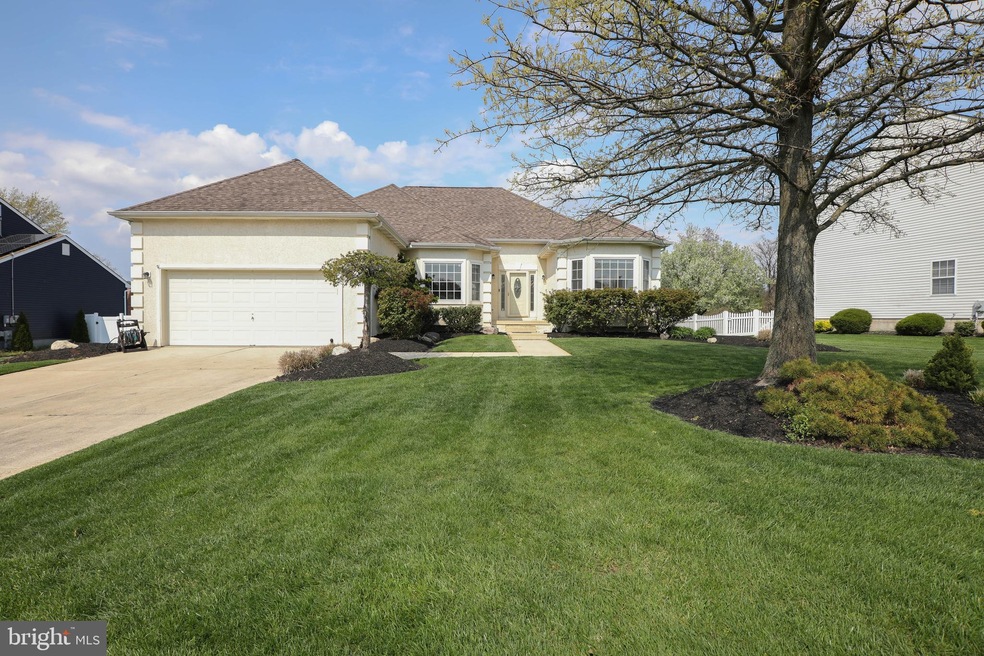 1002 Juniper Ct, West Deptford, NJ 08096 - photo 1