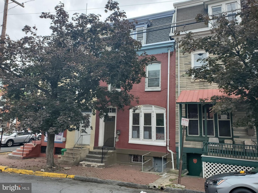 403 Elm St, Reading, PA 19601 - photo 1