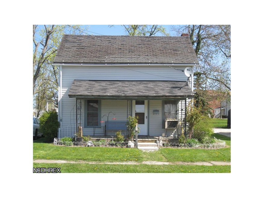 Welcome to 232 5th St NW.  Carrollton, Ohio 44615 