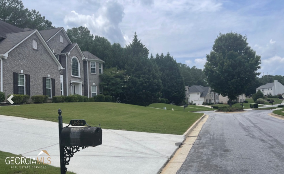 1524 Montauk Point, Conyers, GA 30013 - photo 1
