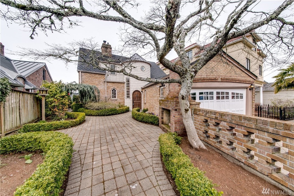 1806 Day Island Blvd W, University Place, WA 98466 - photo 1