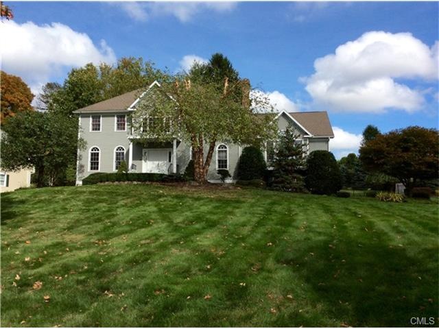 64 Aspen Ln, Trumbull, CT 06611 - photo 1