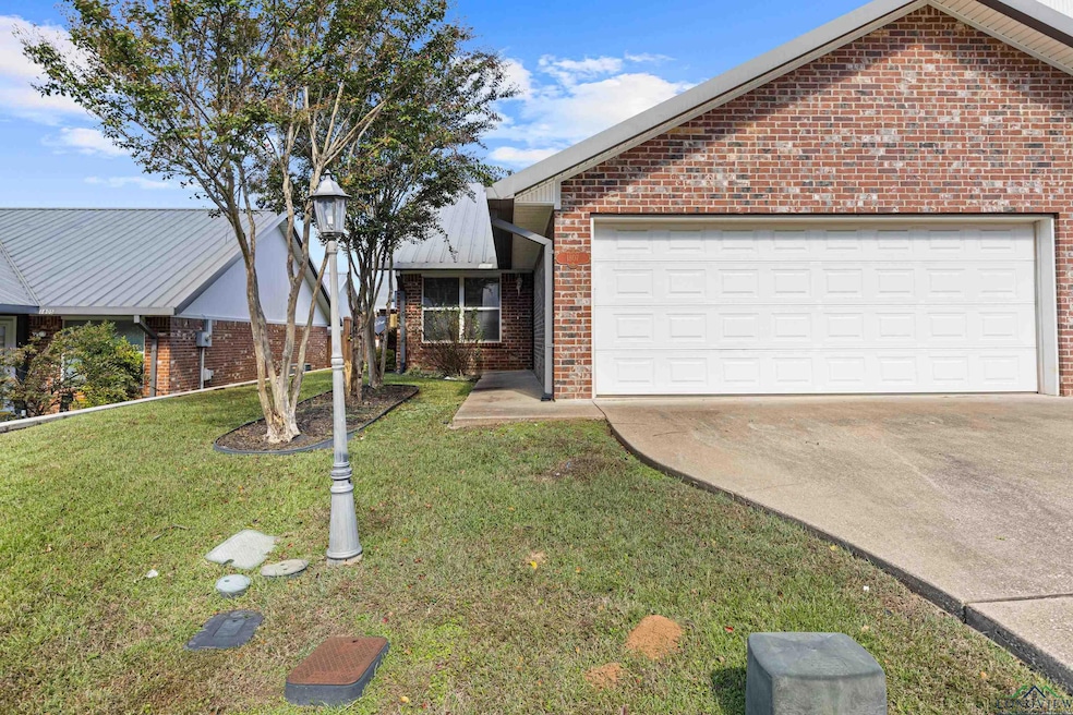 1807 Paverstone Ln, Longview, TX 75605 - photo 1