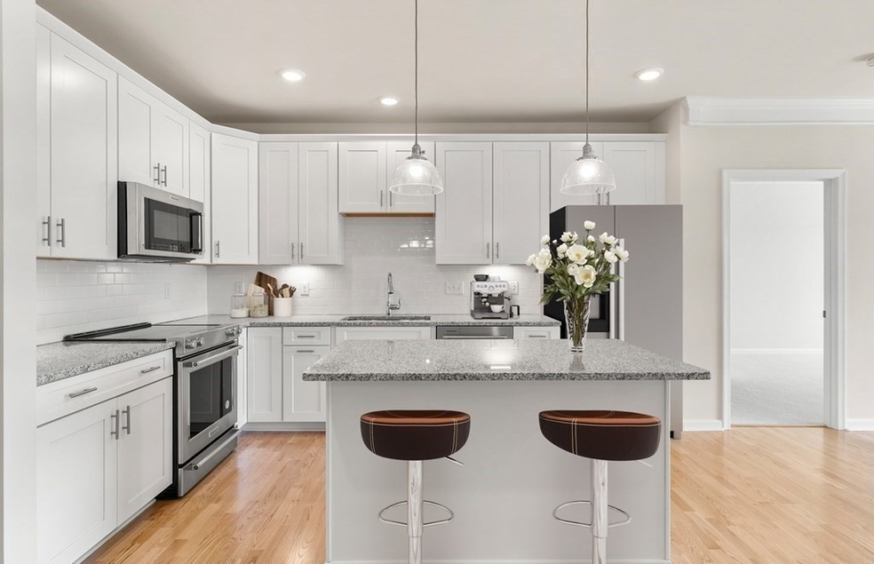 Sold $810,350 • Co-Listing Agent