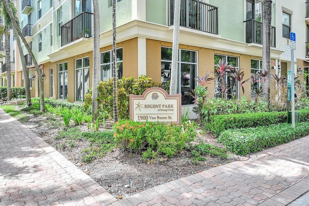 Regent Park At Young Circle unit 511B, Hollywood, FL 33020 - photo 1