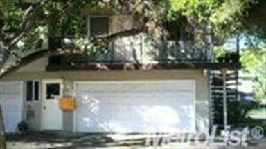 All on one level!- quiet and peaceful location. Be