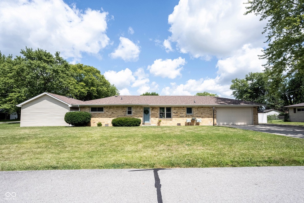 2722 W 39th St, Anderson, IN 46011 - photo 1