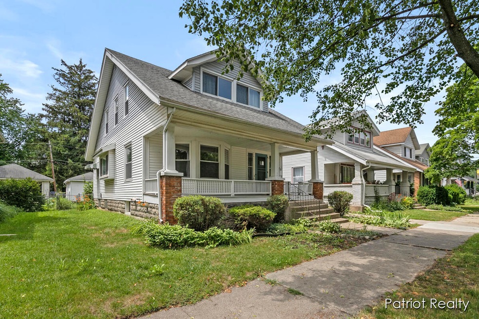 1131 Powers Ave. NW