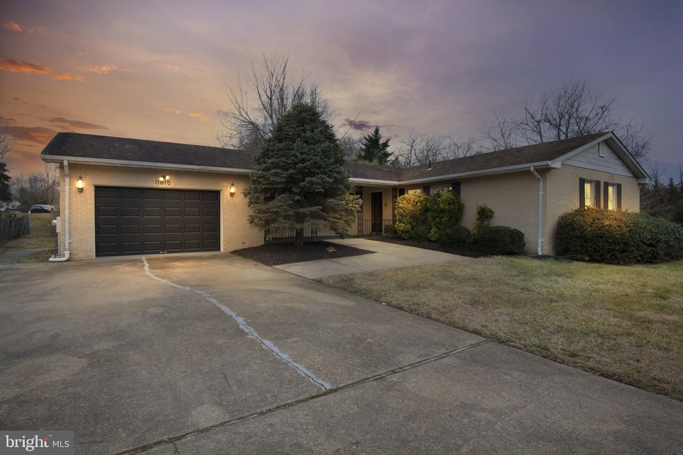 11815 Daisy Ln, Glenn Dale, MD 20769 - photo 1