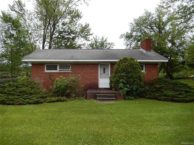 6711 Langtoft St, West Bloomfield, MI 48324 - photo 1