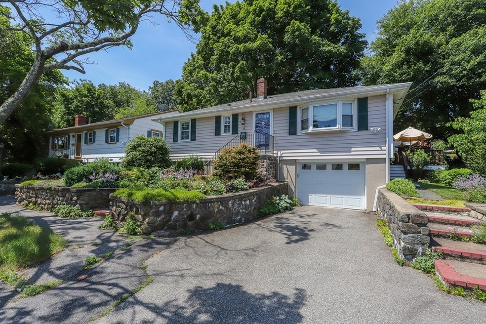 4 Francis Rd, Salem, MA 01970 - photo 1