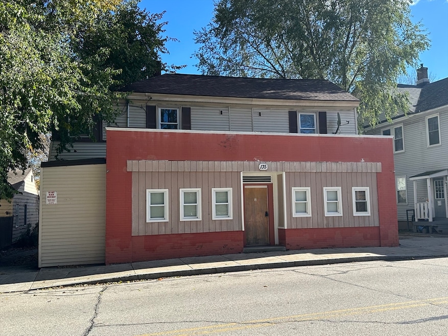 135 Elm St, Southbridge, MA 01550 - photo 1