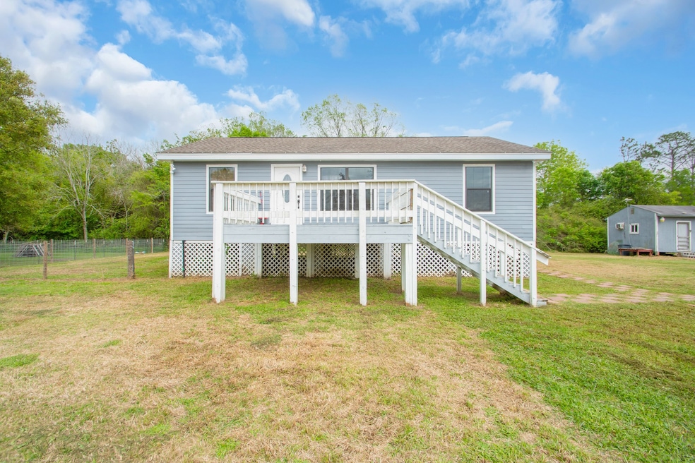 1840 County Road 192, Alvin, TX 77511 - photo 1