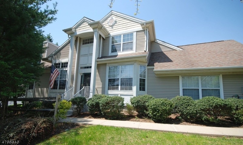 119 Marlboro Cir unit 119, Stewartsville, NJ 08886 - photo 1
