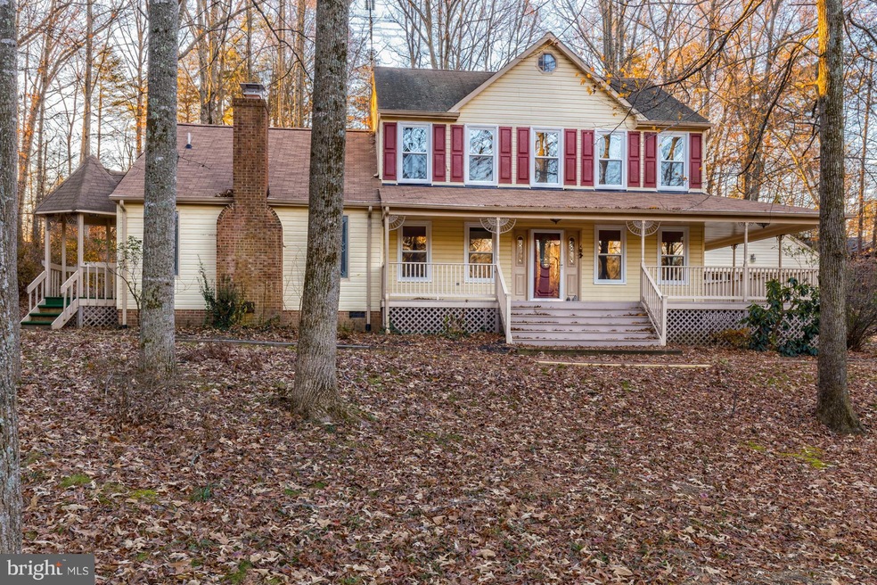 208 Woodfield Dr, Spotsylvania, VA 22553 - photo 1