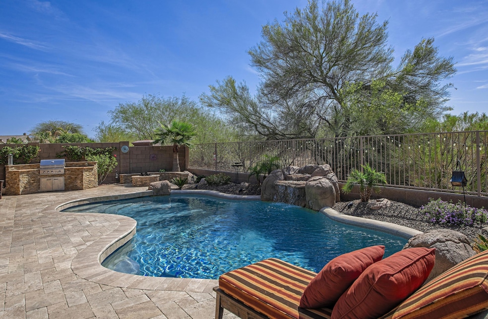 001_Resort-like Backyard