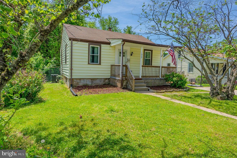 919 Renfrew St, Essex, MD 21221 - photo 1