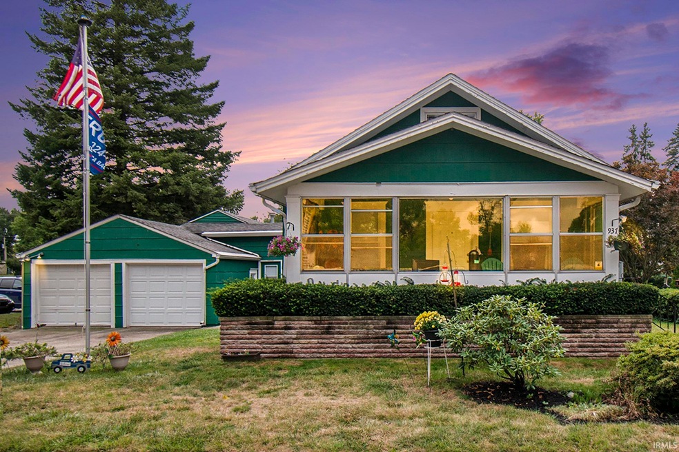 937 Oxford St, Elkhart, IN 46516 - photo 1