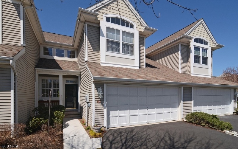 103 Marlboro Cir unit 103, Stewartsville, NJ 08886 - photo 1