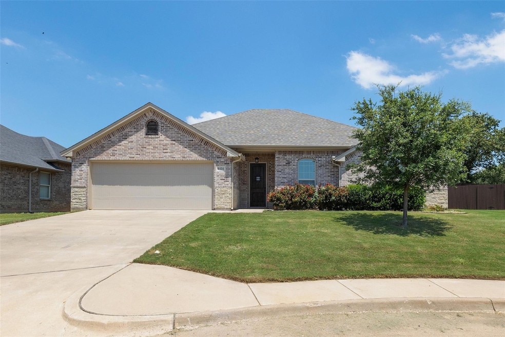 4414 Logan Cir, Granbury, TX 76049 - photo 1