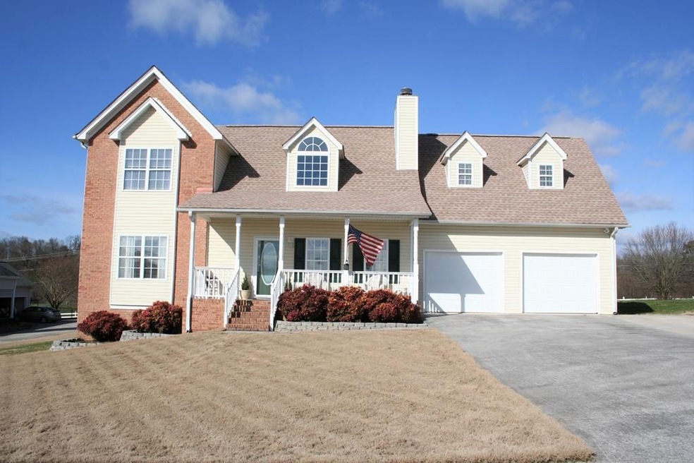 129 Oak Hill Place SE, Calhoun, GA 30701 - photo 1