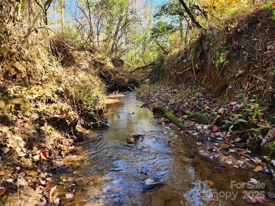 701 Moravian Falls Rd, Wilkesboro, NC 28697 - photo 1