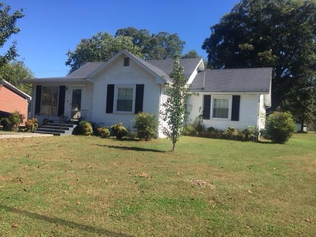 819 Shelbyview Dr, Shelbyville, TN 37160 - photo 1