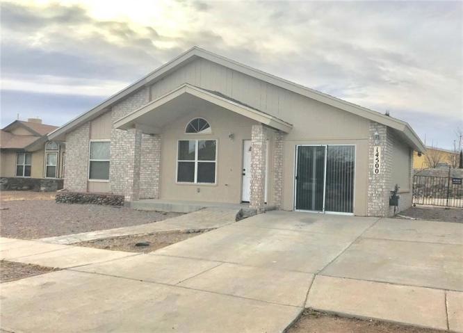 14500 Encantado Dr, Horizon City, TX 79928 - photo 1