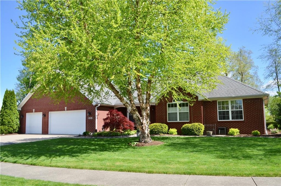 5293 Oakbrook Dr, Plainfield, IN 46168 - photo 1