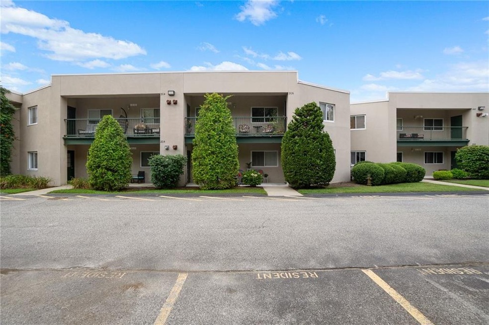 31 Devereux St unit 206, Providence, RI 02909 - photo 1