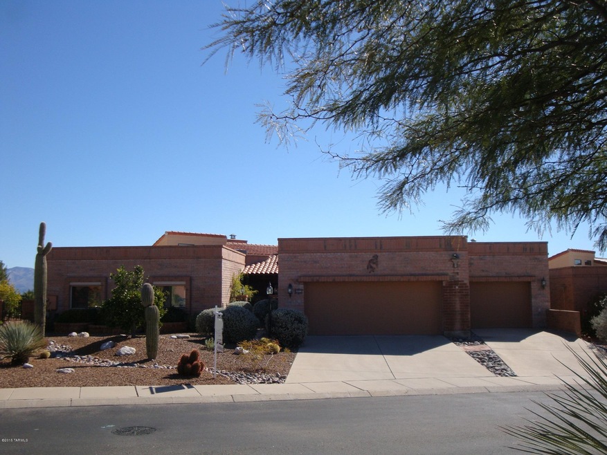 3 car garage!!! Welcome Home!