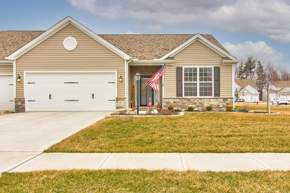 01_147_Broadmoore_Blvd25_mls