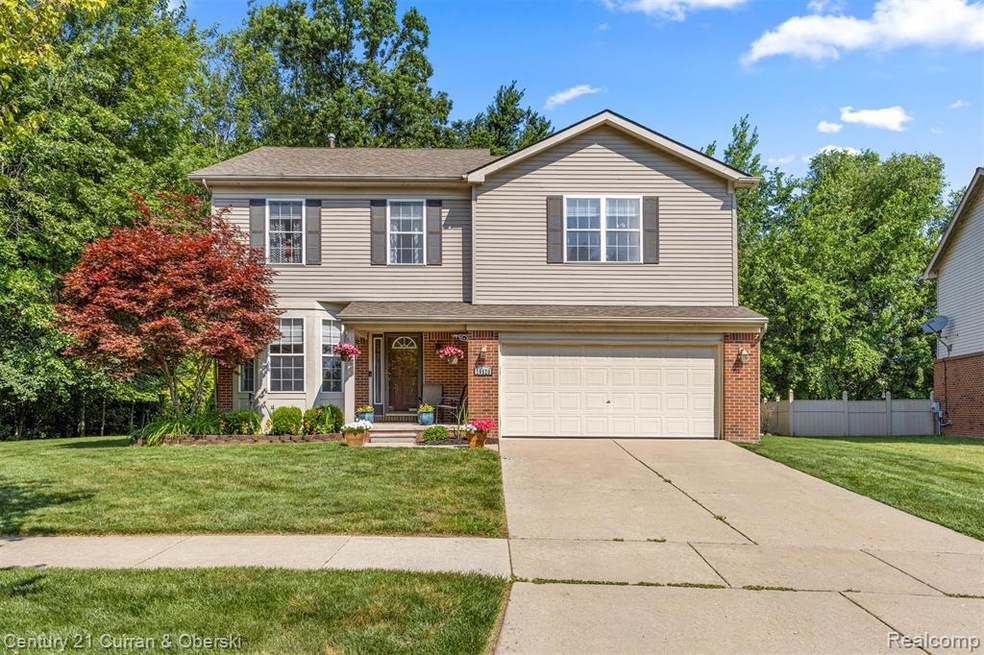 29520 Hunter St unit 47, Trenton, MI 48183 - photo 1