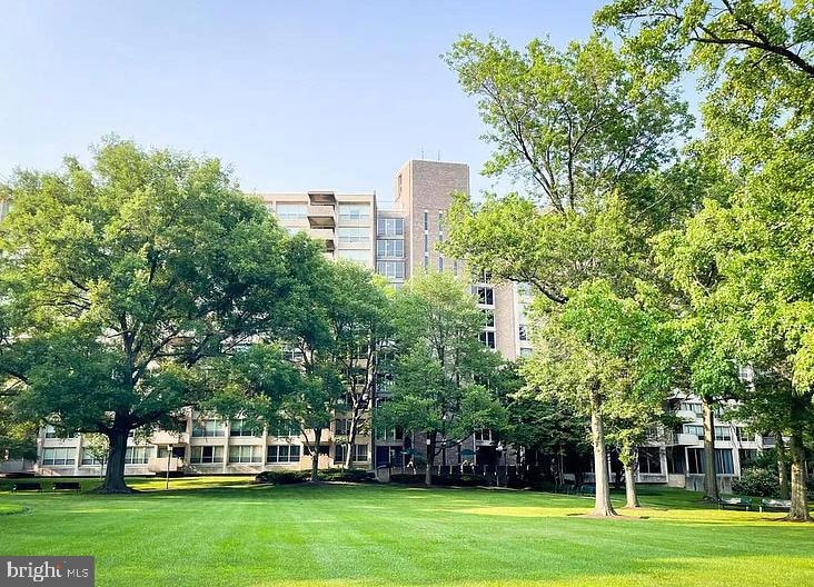 Green Hill Condominiums unit W-903, Wynnewood, PA 19096 - photo 1