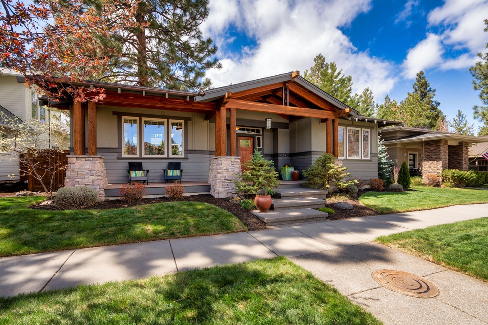 102_2293 NW High Lakes Loop_Pro Property
