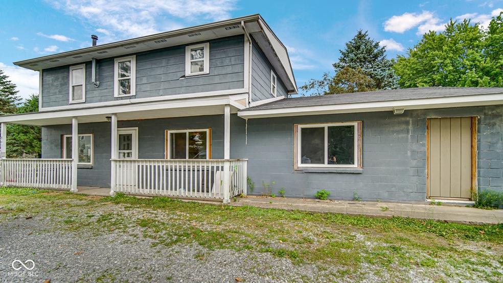 106 E Pendleton Ave, Lapel, IN 46051 - photo 1