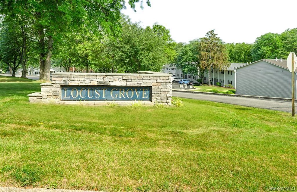 6 Yew Ct unit A, Fishkill, NY 12524 - photo 1