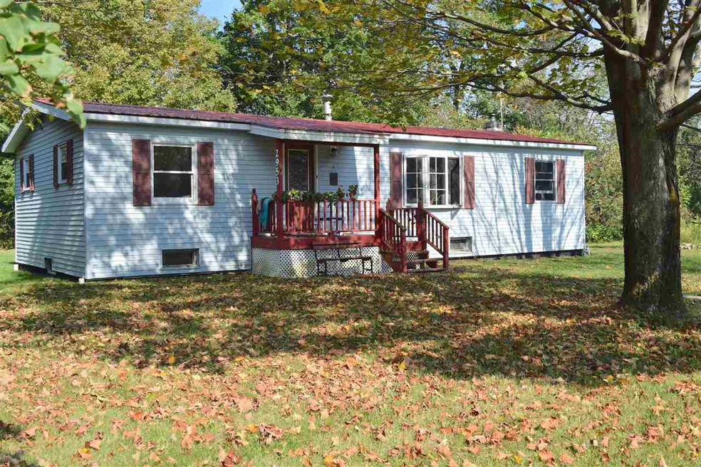 2953 Cochran Rd, Richmond, VT 05477 - photo 1